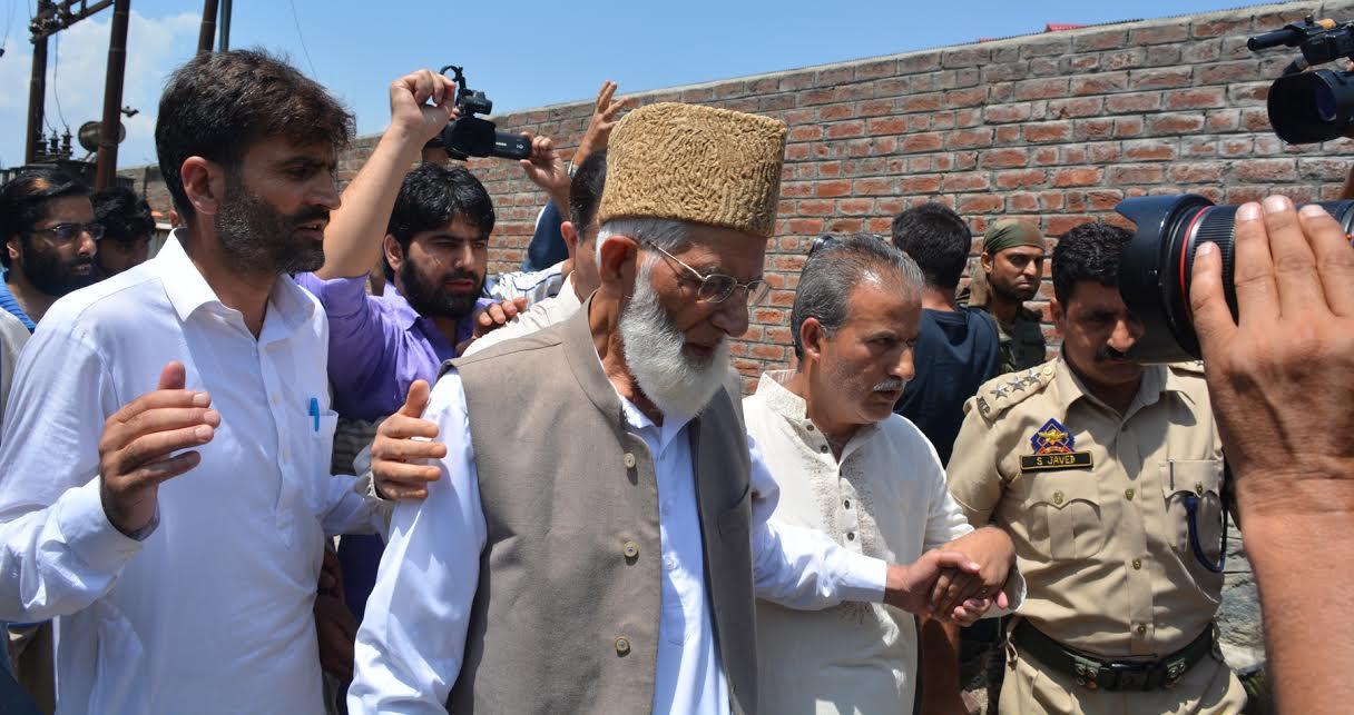 Govt appointing SPO’s to revive notorious “Ikhwan” culture: Geelani
